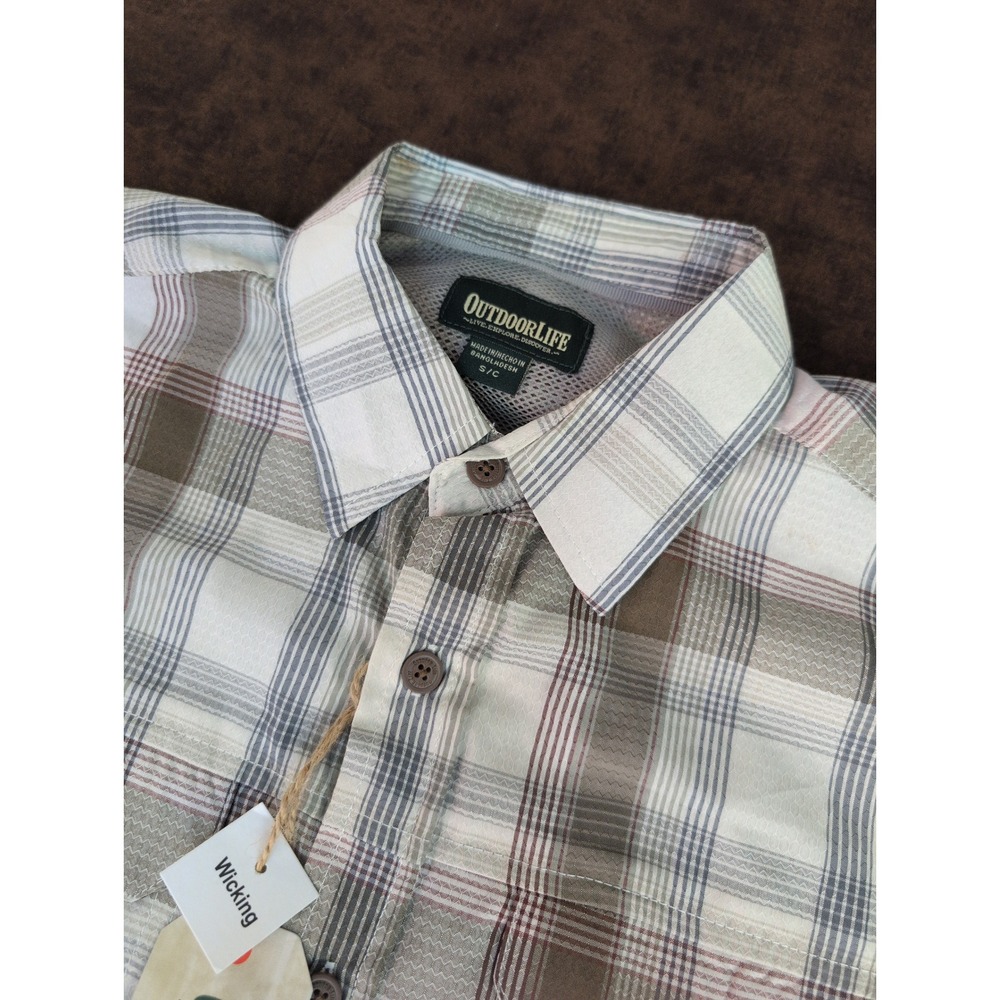 NWT Mens Outdoor Life Performance Short Sleeve Button Up Shirt Small Beige Plaid